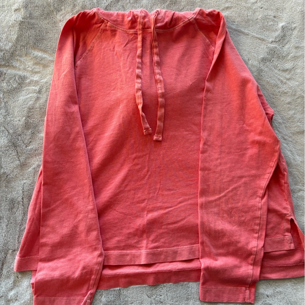 Long Sleeved Hooded Top